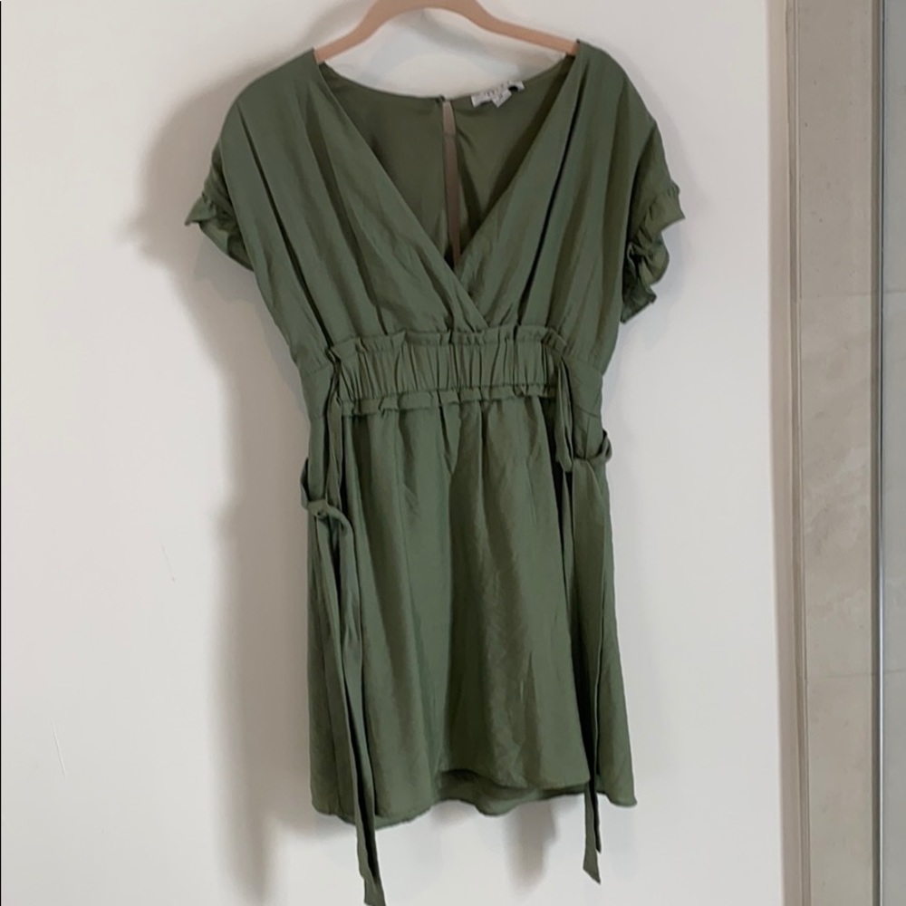WORN ONCE! flattering mini dress